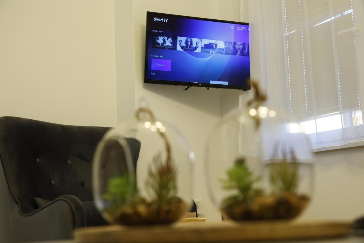 Blue And Rose Cozy - Quiet In The Best Location - Self Check-In - 5Th Floor With Elevator Saraievo Exterior foto